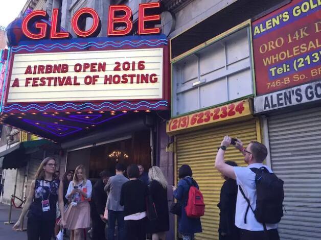 一直被視為酒店業(yè)威脅的Airbnb，它的野心可不止于此