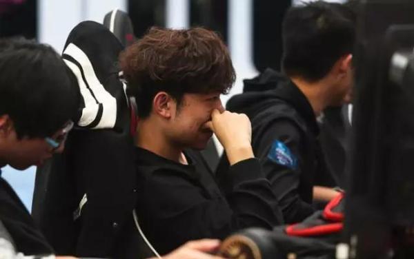 探秘國內(nèi)首家電競學(xué)院：學(xué)生大多都是富二代，父母寵愛