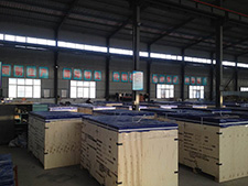 德國(guó)廠里檢驗(yàn)貨物33