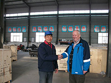 德國(guó)廠里檢驗(yàn)貨物30