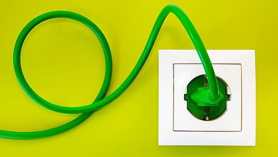 我國(guó)清潔能源持續(xù)擴(kuò)容