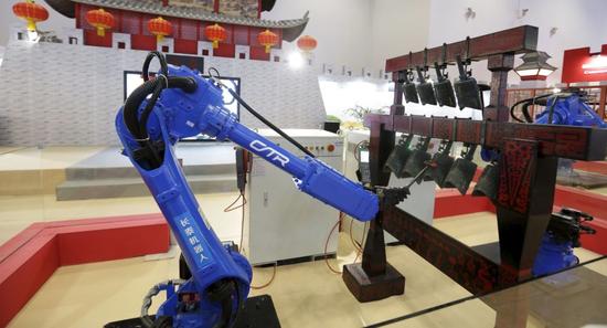 世界工業(yè)機(jī)器人市場(chǎng)2019年將達(dá)到250萬(wàn)臺(tái)