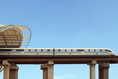 中國正成為全球高鐵運(yùn)營的領(lǐng)跑者