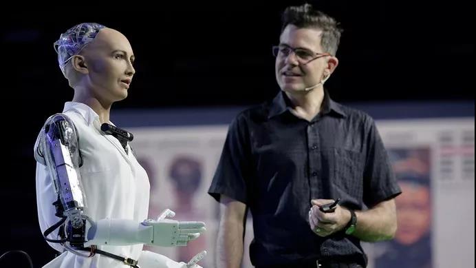 我們?nèi)绾卧谖磥聿槐粰C(jī)器人取代？