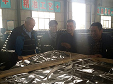 德國(guó)廠里檢驗(yàn)貨物24